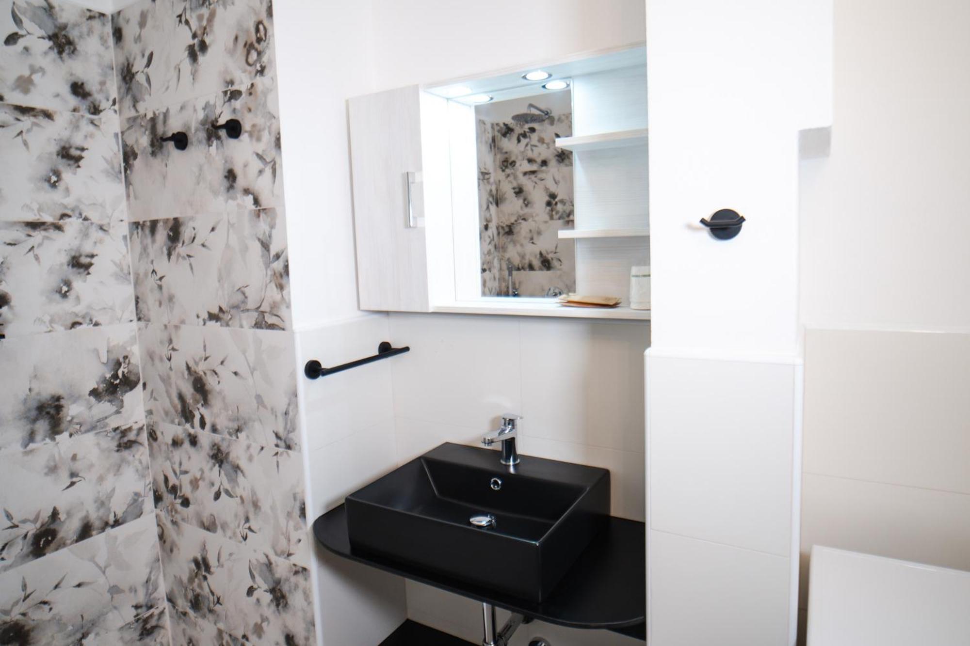 Il Cortiletto Apartment Lecco Ngoại thất bức ảnh